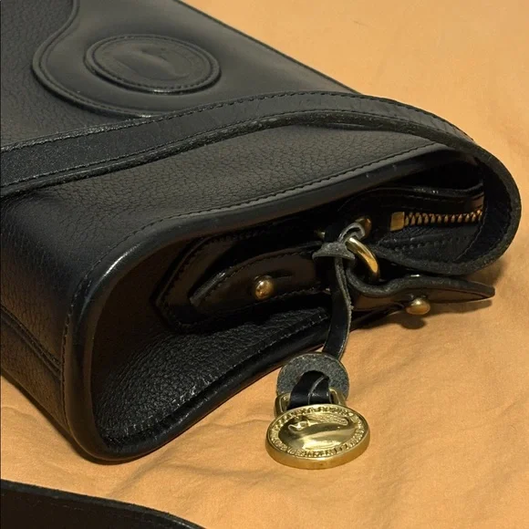 Dooney & Bourke Vintage All Weather Leather Black Leather Crossbody Bag - Picture 2 of 12